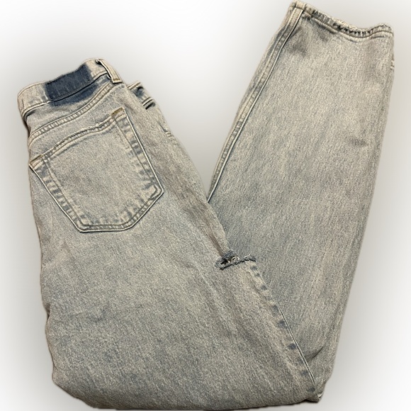 Abercrombie & Fitch Dad High Rise Jeans - Picture 3 of 9